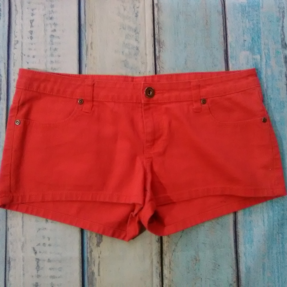 City Streets Bright Coral Red Shorts Size 9